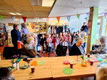 19. Er werd uit volle borst gezongen