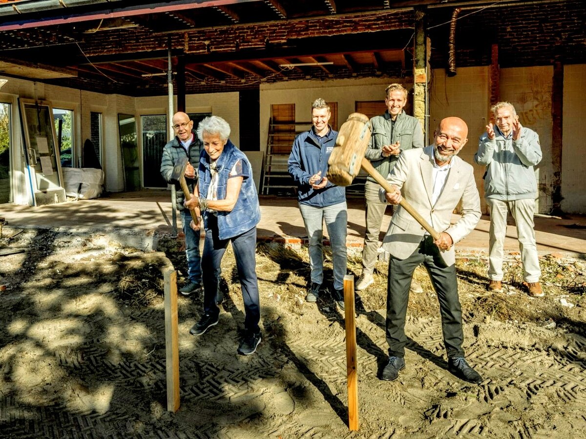 De eerste paal voor de verbouw van het DOP-gebouw, 8 oktober 2026