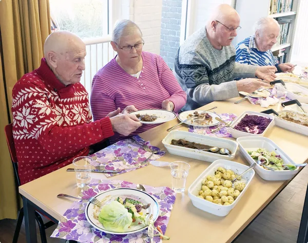 13. Hulp bij het opscheppen