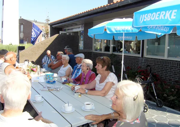 50. Het werd erg warm, schaduw werd noodzakelijk 14-09-2016